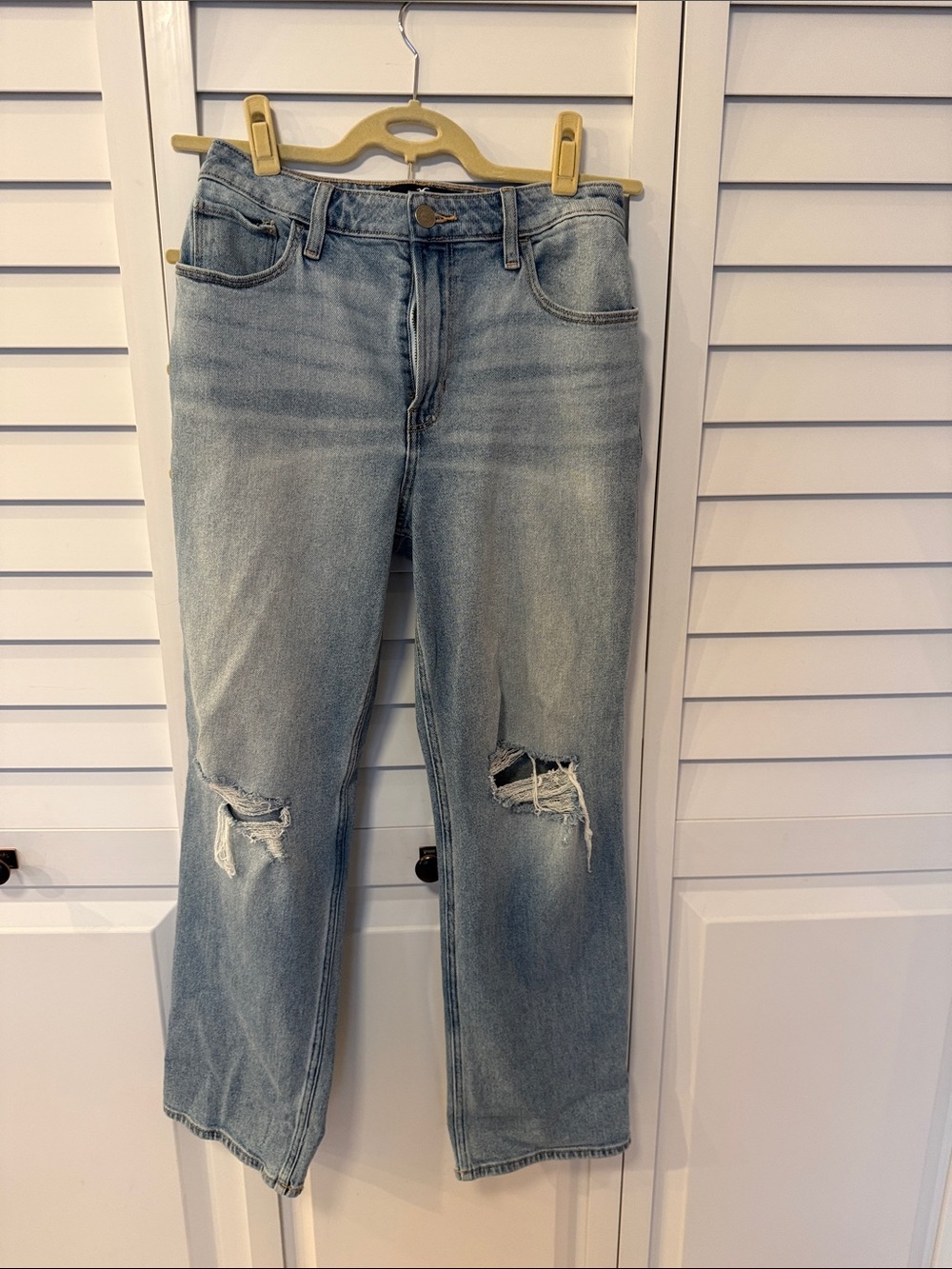 Hollister Light Blue Ultra High-Rise Dad Jeans